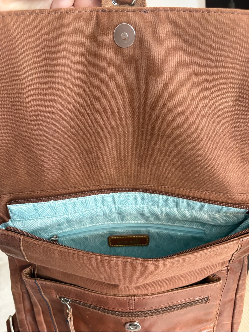 The Sak Brown Ventura Leather Crossbody Convertible Backpack Messenger Bag - Picture 6 of 7